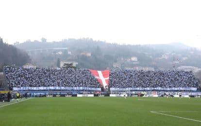 Como respond to 'misunderstanding' over controversial new season ticket rules
