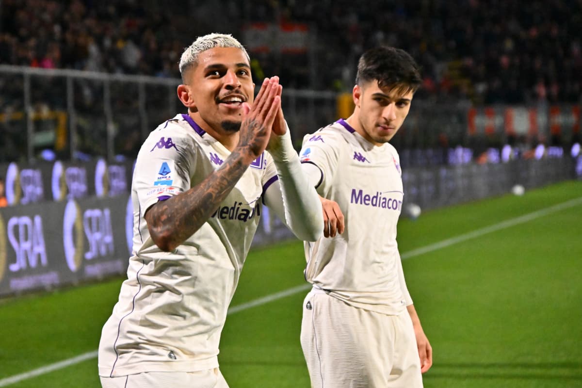Nottingham Forest increase bid for Fiorentina full-back Dodo