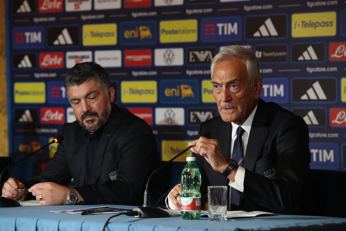 Conte willing to accept 50% pay cut for Italy role, would still cost double Mancini's salary