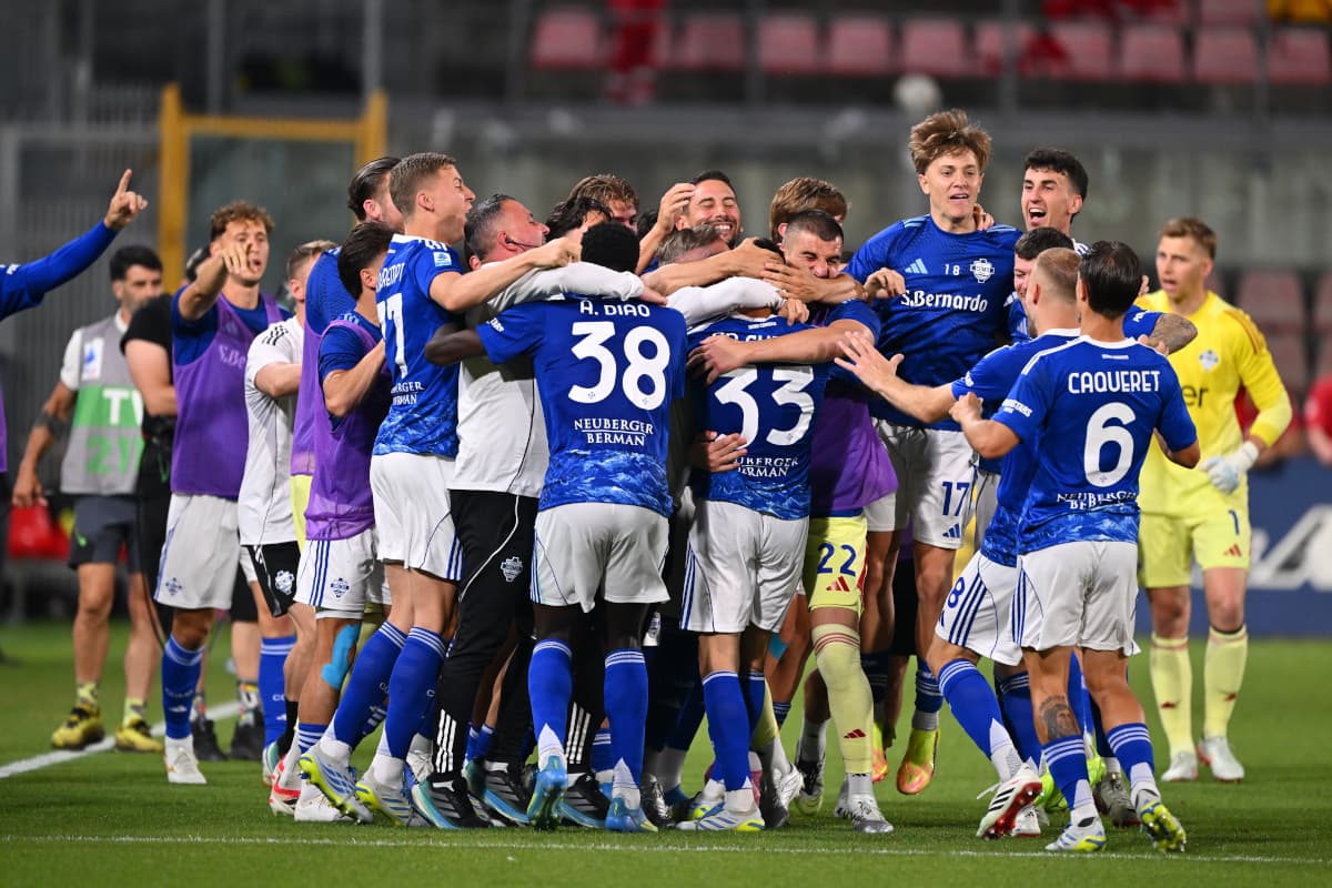 Como qualify for the Champions League for the first time