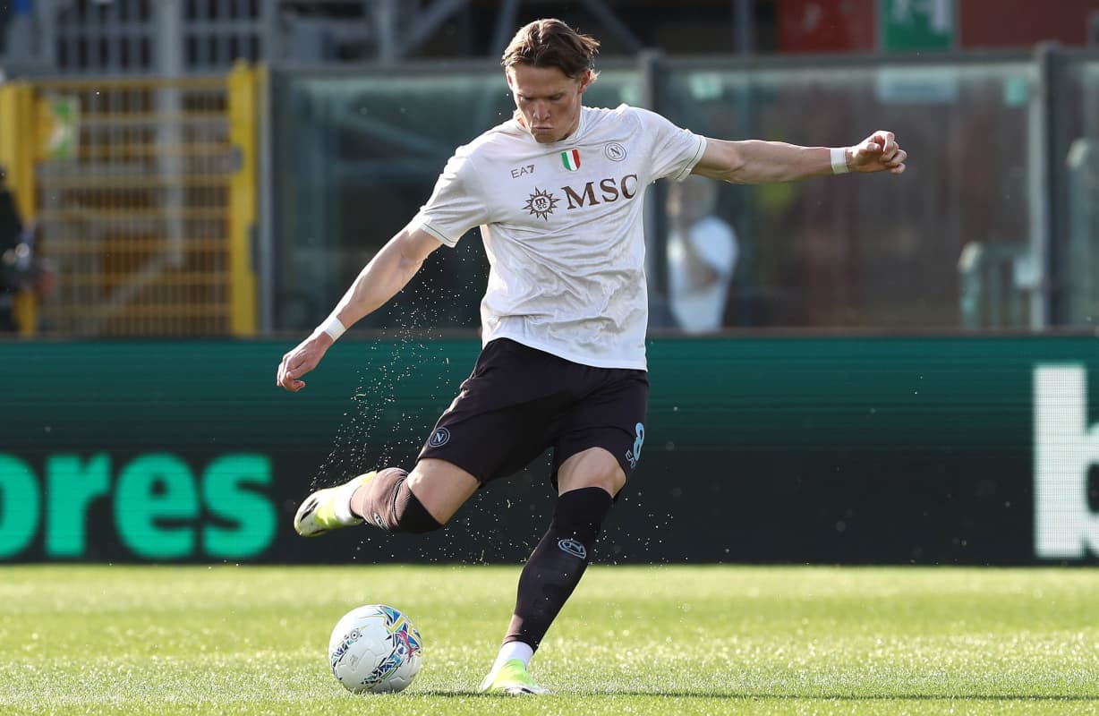 Napoli receive McTominay update after he misses Osasuna friendly
