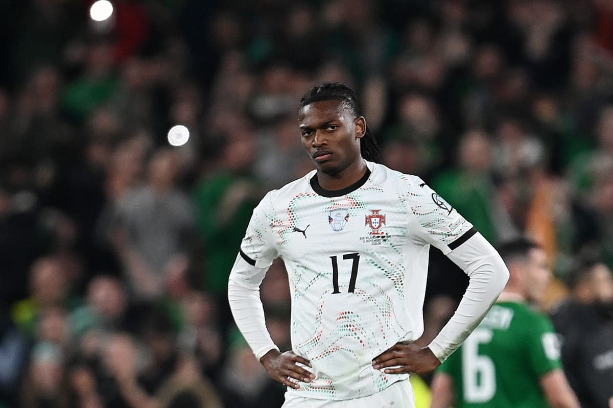 Milan stand firm on Leao valuation after six-hour Mendes meeting