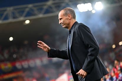 Napoli beat Genoa 2-0 as De Bruyne inspires victory