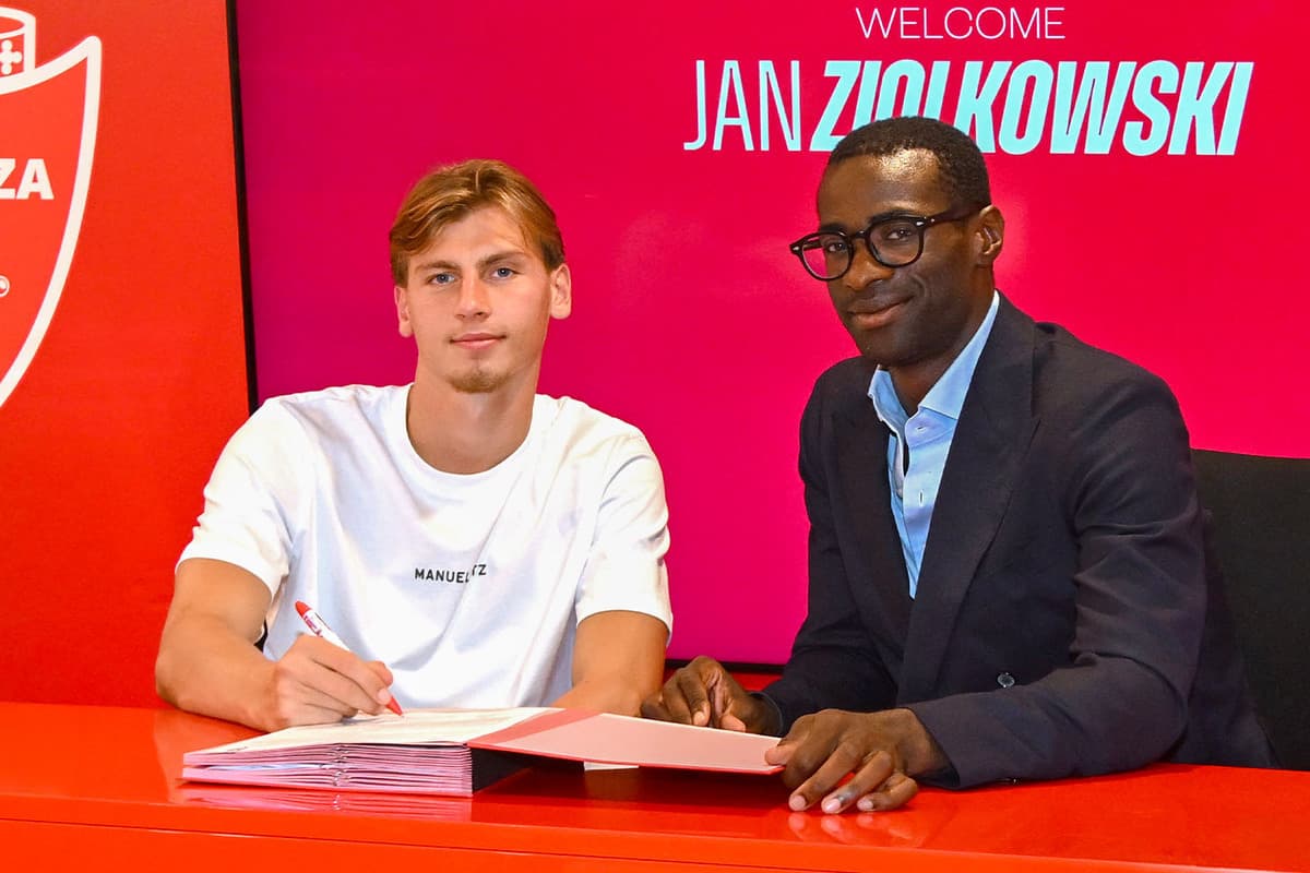 Official: Monza sign Ziolkowski from Roma with €18m buy option
