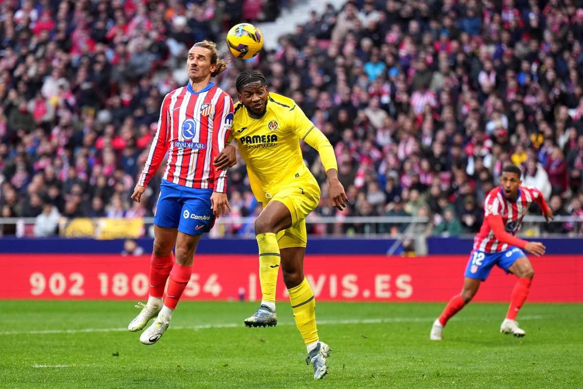 Official: Como sign ex-Manchester United defender Kambwala from Villarreal