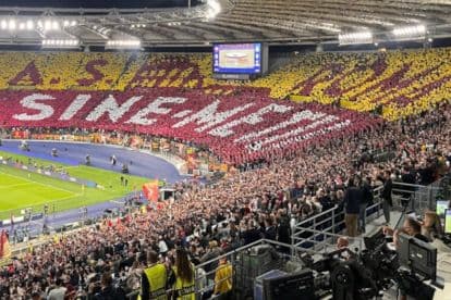 Roma fans unveil Mourinho tribute tifo on Champions League return