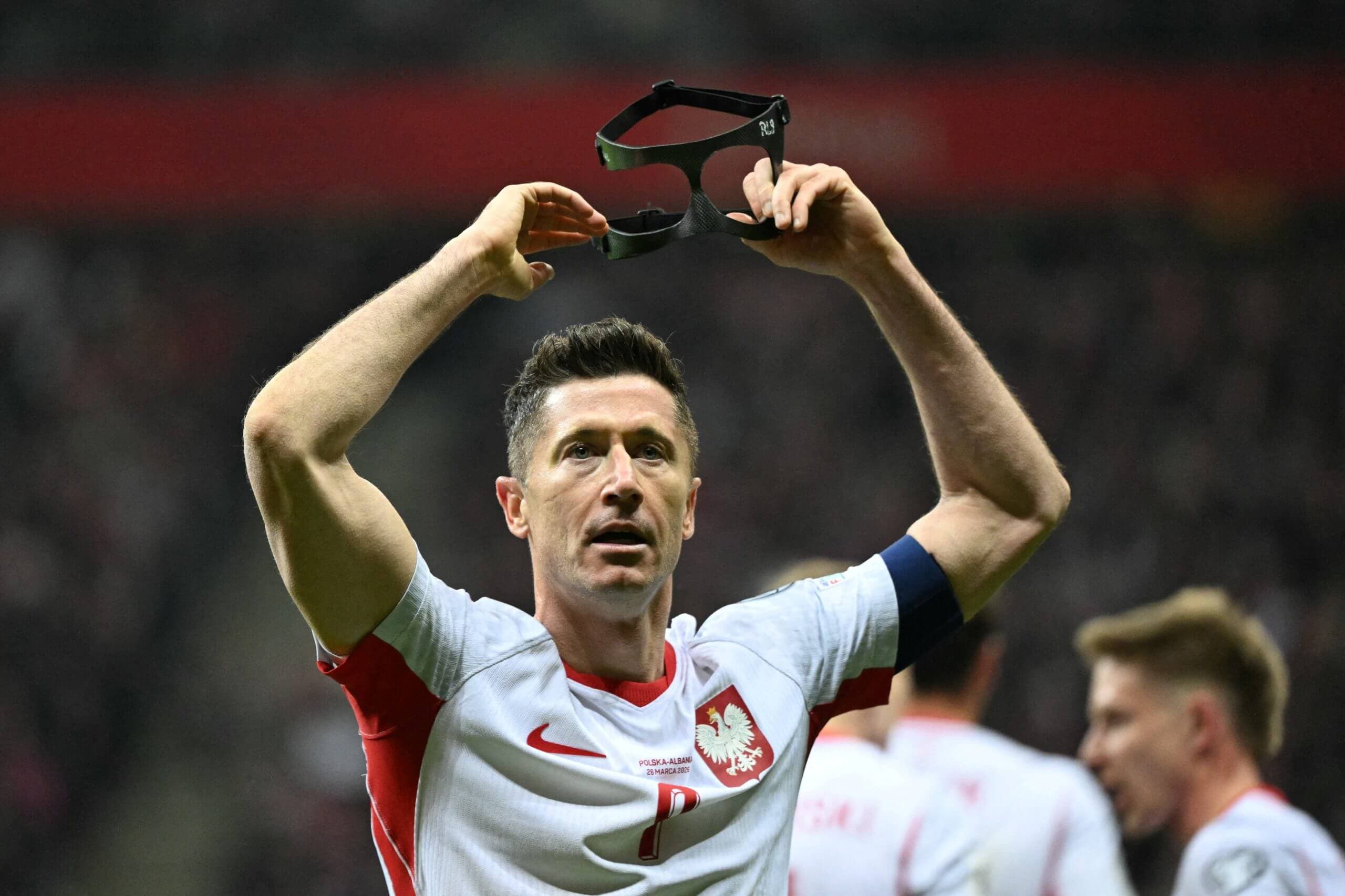 Robert Lewandowski agrees Chicago Fire move, set to sign two-year MLS deal