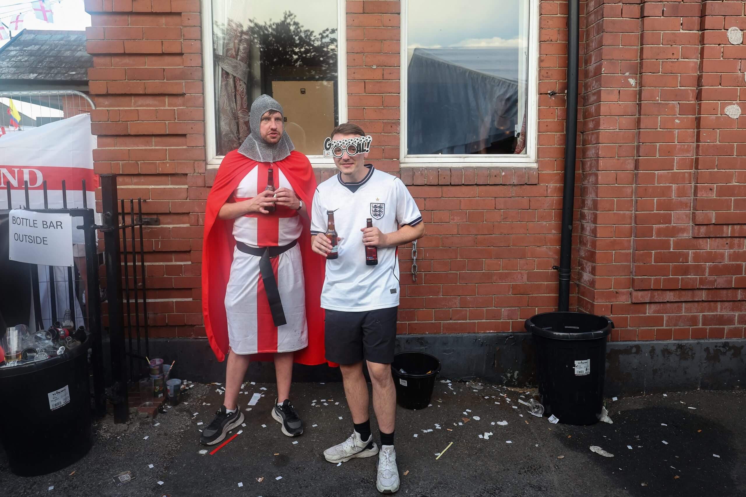 England v Mexico kicks off at 1am in the UK: how fans plan to watch the 2026 World Cup match