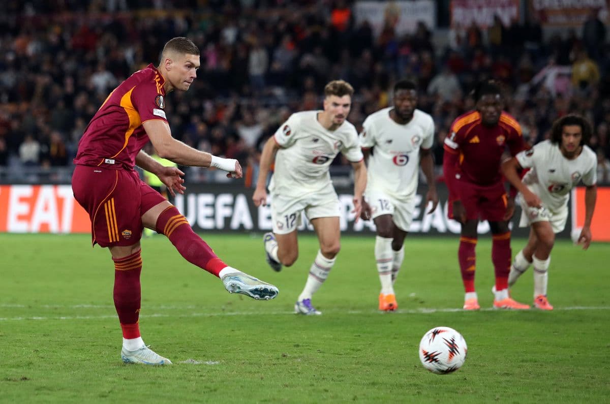Report: Dovbyk wanted by former Girona coach Michel at Ajax