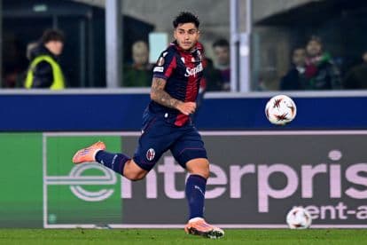 Video: Castro greeted by hundreds of Roma fans ahead of move from Bologna