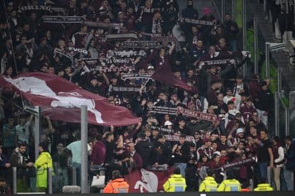 Torino sign Mascardi but continue search for goalkeeper with interest in Sunderland and Leeds options