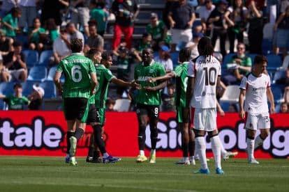 Sassuolo and Laurienté frustrated as Besiktas target Trossard from Arsenal