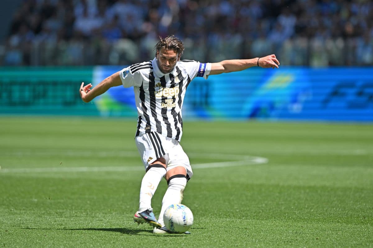 Juventus schedule medical tests for captain Locatelli after 1-1 Milan draw