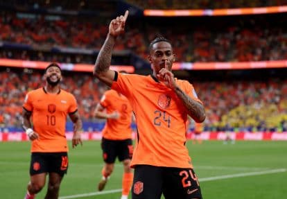Report: Summerville offered €15m per season salary by Al-Hilal, as Roma wait and hope