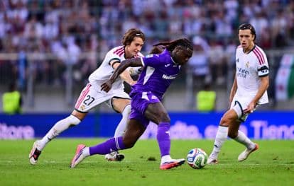 Como make opening €30m offer for Fiorentina's Moise Kean