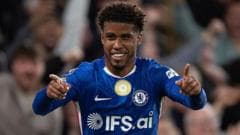 Manchester United agree deal to sign Santos from Chelsea