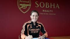 Arsenal sign Spain defender Batlle on free transfer
