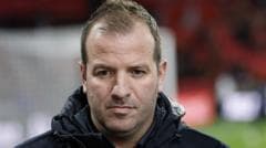 Van der Vaart apologises over racial slur about Japan
