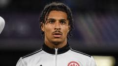 Hull City agree deal with Eintracht Frankfurt for winger Bahoya