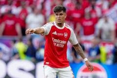 Hincapie completes permanent Arsenal move