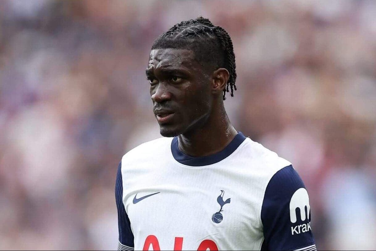 Yves Bissouma joins Ajax on one-year contract after Tottenham exit
