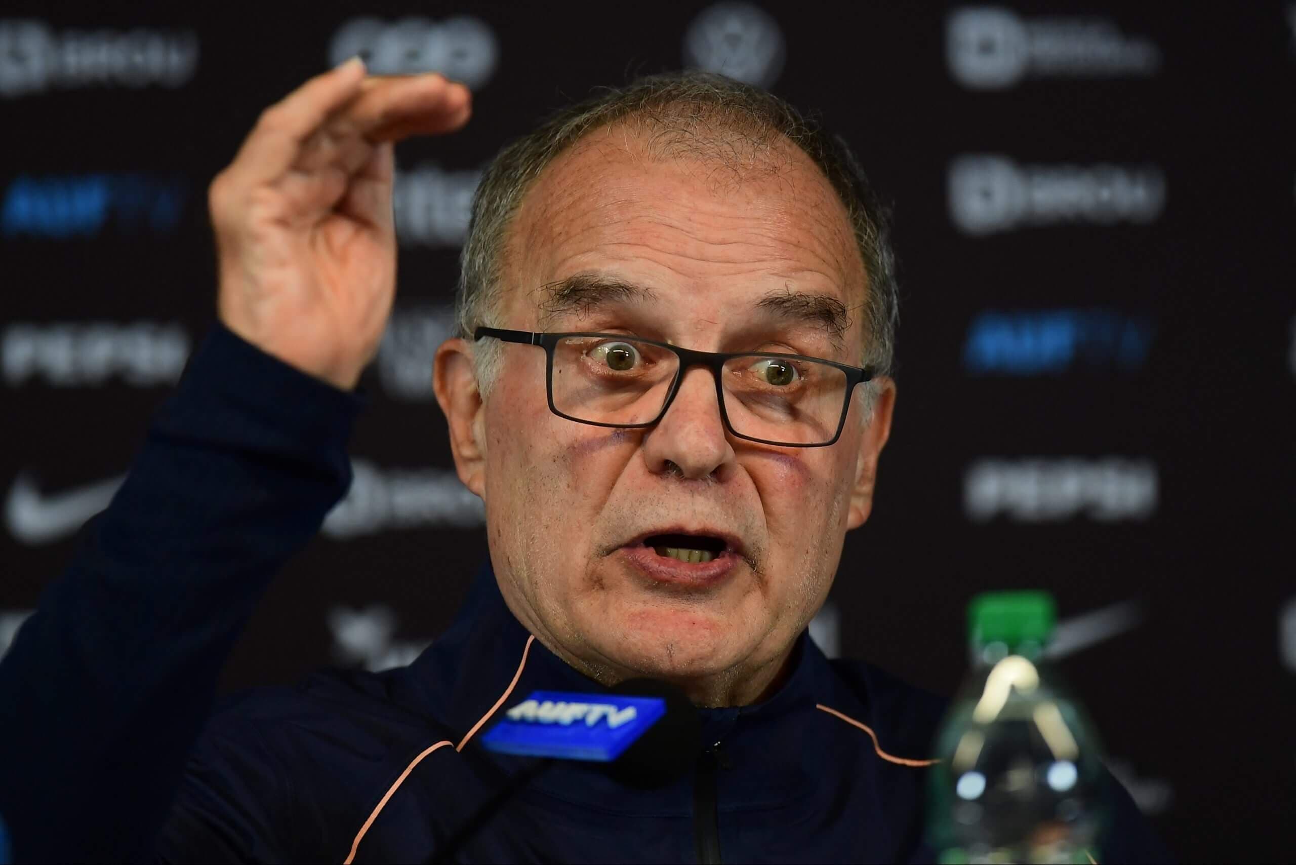 Marcelo Bielsa signs off from Uruguay with marathon press conference: 'Nobody was interested'