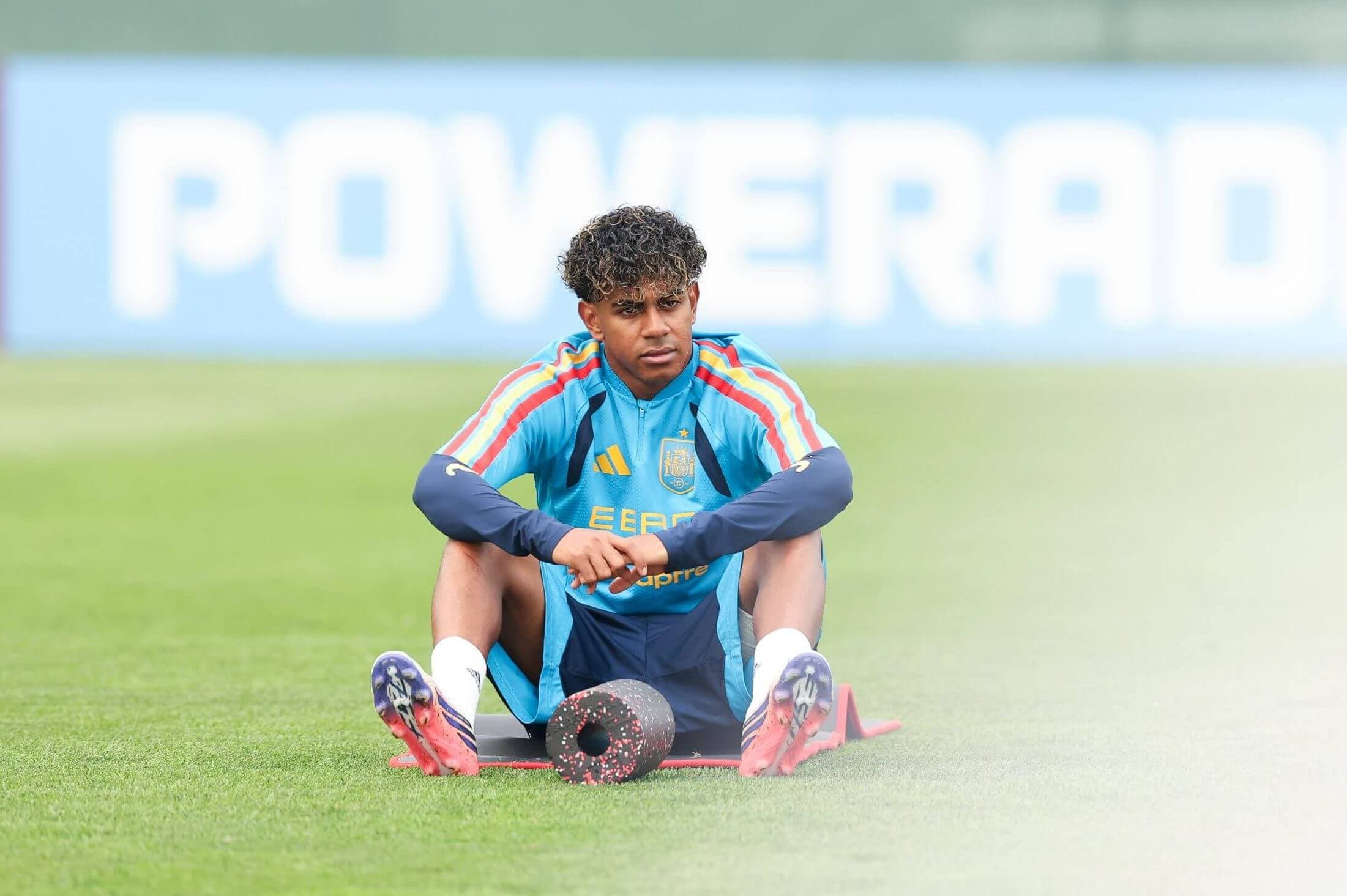 Spain forced to delay pre-World Cup final training due to adverse weather