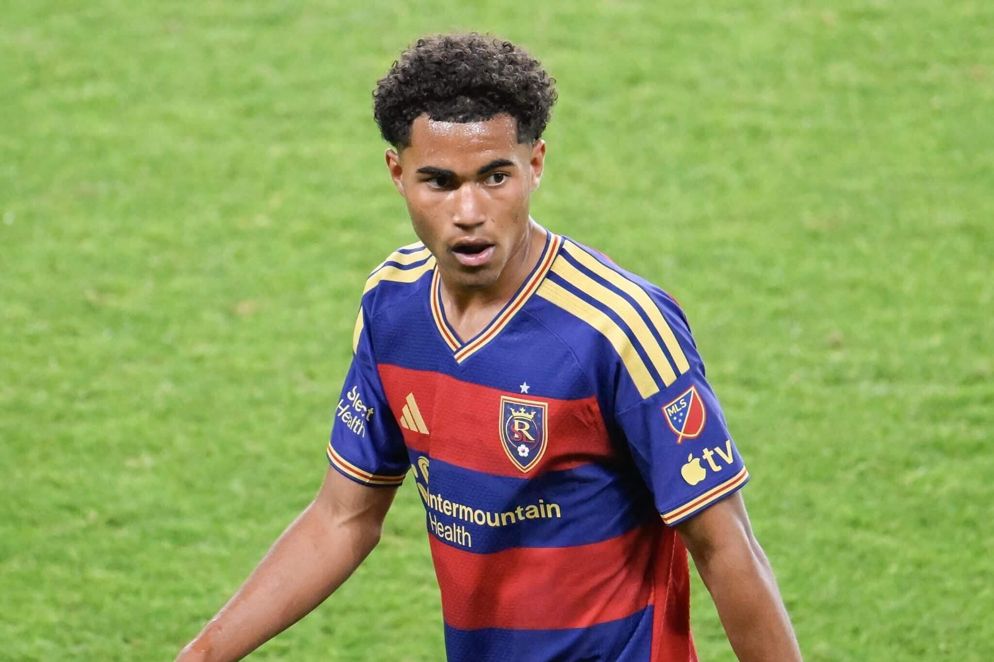 Crystal Palace in advanced talks to sign Real Salt Lake wing-back Zavier Gozo for £11m