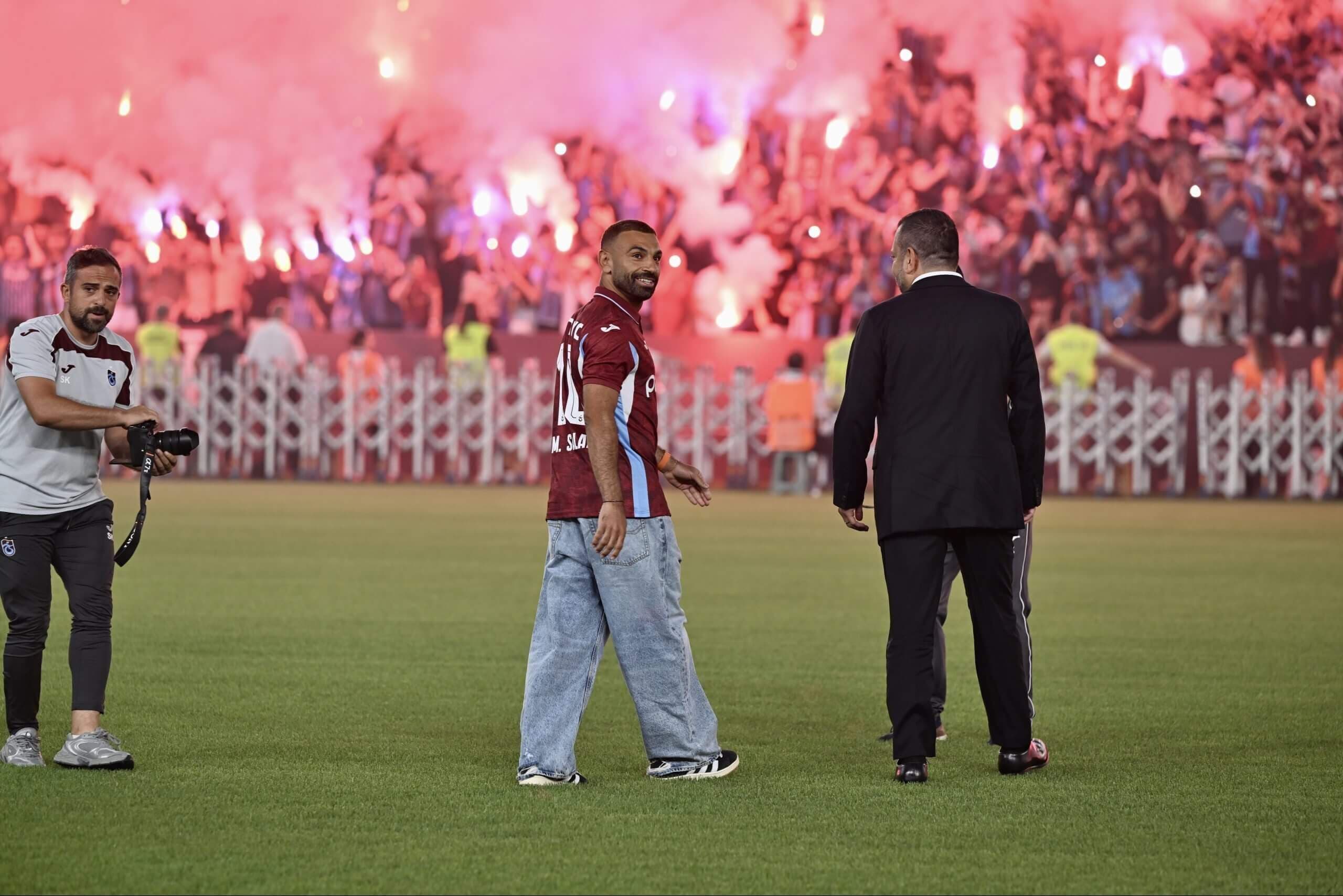 Mohamed Salah's Trabzonspor unveiling: Flares, songs, chants and a chance to 'witness history'