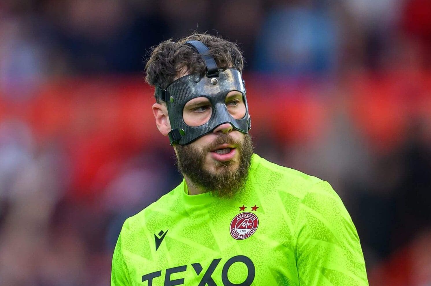 Masked German goalkeeper Müller's outrageous rabona breaks the internet